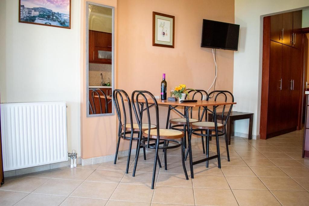 Takis & Eirini Family Apartments 帕拉马 外观 照片